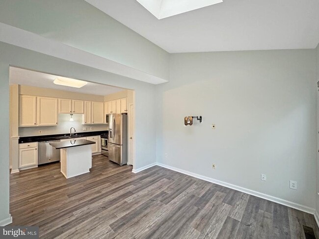 Building Photo - 25415 Morse Dr