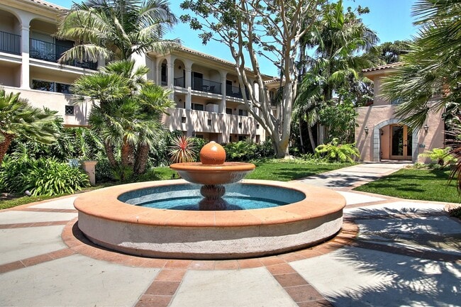 Building Photo - Stylish Dream Condo located across the street from East Beach! Santa Barbara:)