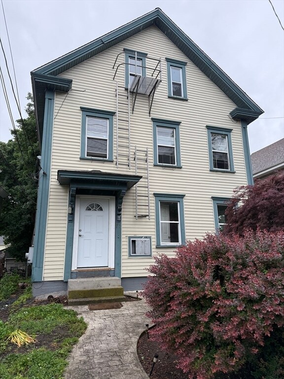 Primary Photo - 71 Tremont St