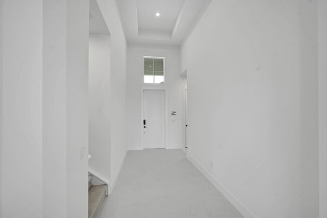 Building Photo - 9524 St Germain Dr