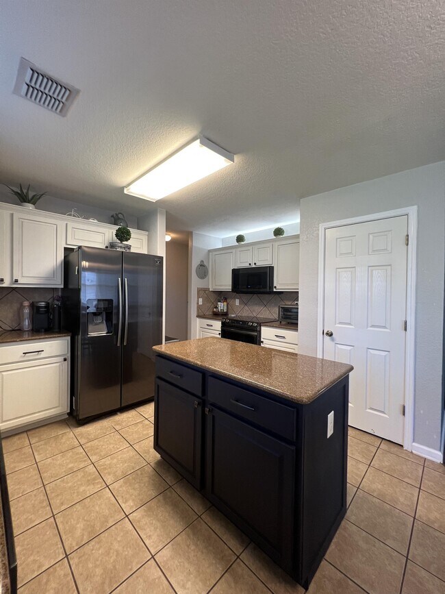 Building Photo - 646 Lynx Mountain