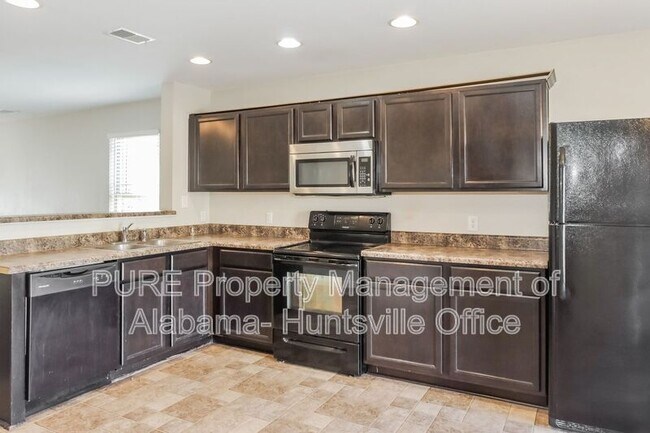 Building Photo - 135 Wethersfield Dr