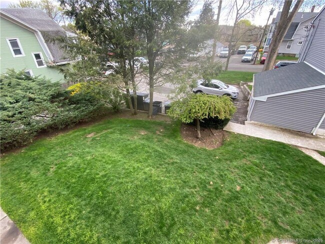 Building Photo - 409 Glenbrook Rd