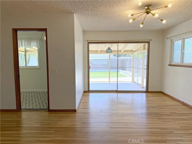 Building Photo - 840 Northwestern Dr