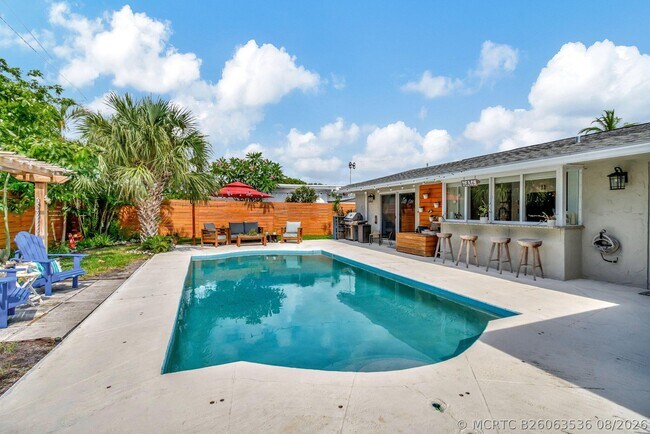 Building Photo - 1066 SW 25th Way