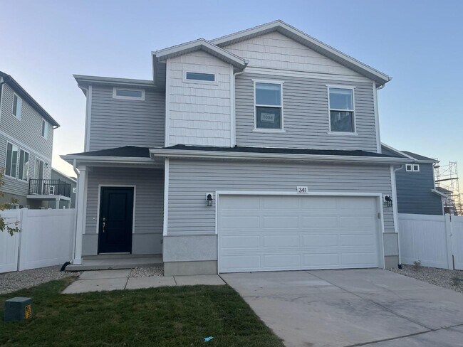 Primary Photo - 340 N Colonnade Rd