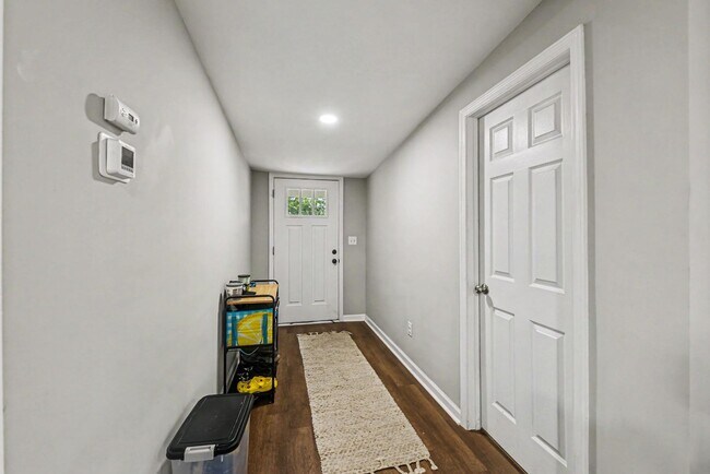 Building Photo - 309 Farrell St