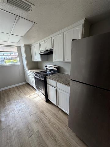 Building Photo - 26 E Mountain Creek Dr