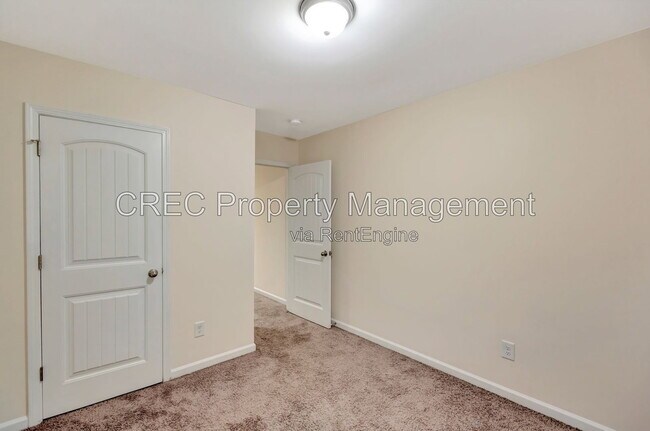 Building Photo - 140 Buchanan Cir