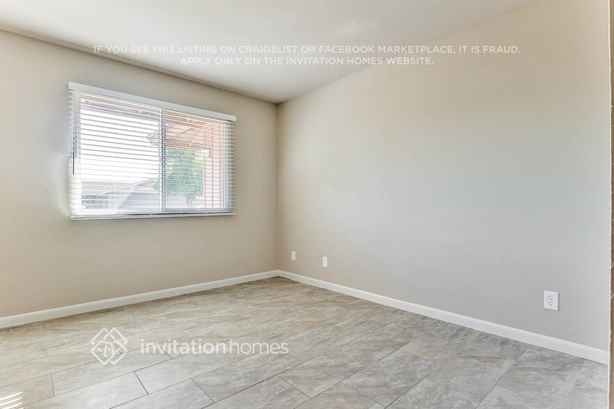 Building Photo - 4718 S Hazelton Ln