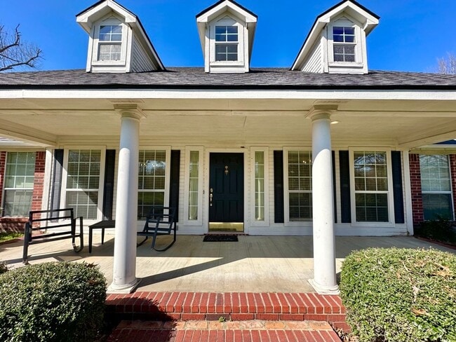 Building Photo - Coming Soon! 3/2/2 On 1 Acre in Brownsboro!