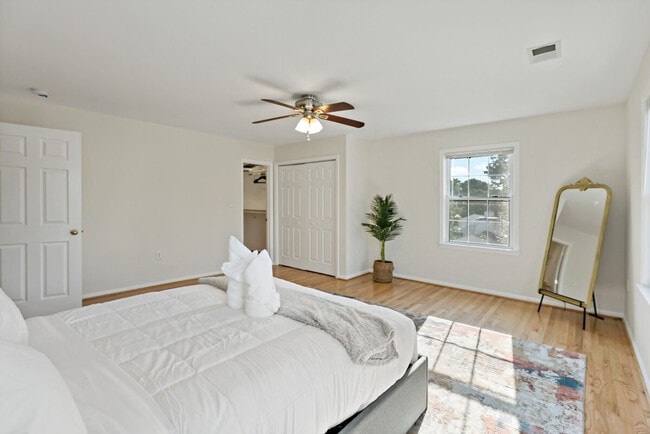 Building Photo - 6505 Columbia Pike