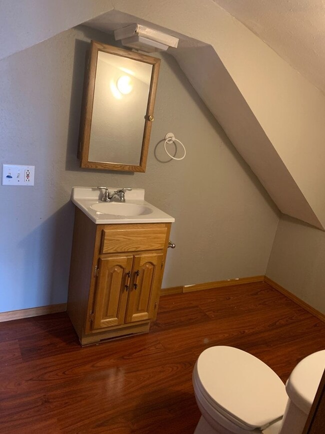Building Photo - Charming house on 2 beautiful corner lots!