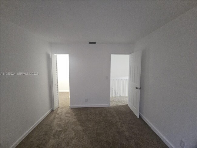 Building Photo - 253 San Remo Blvd