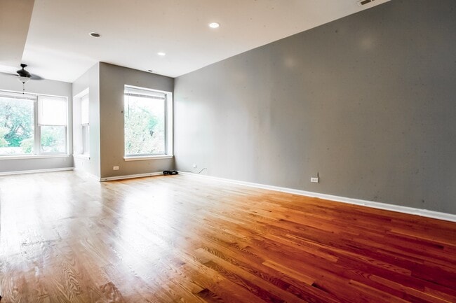 Building Photo - Spacious 4 Bedroom for Rent!