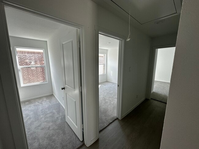 Building Photo - 1620 Elliott Rd