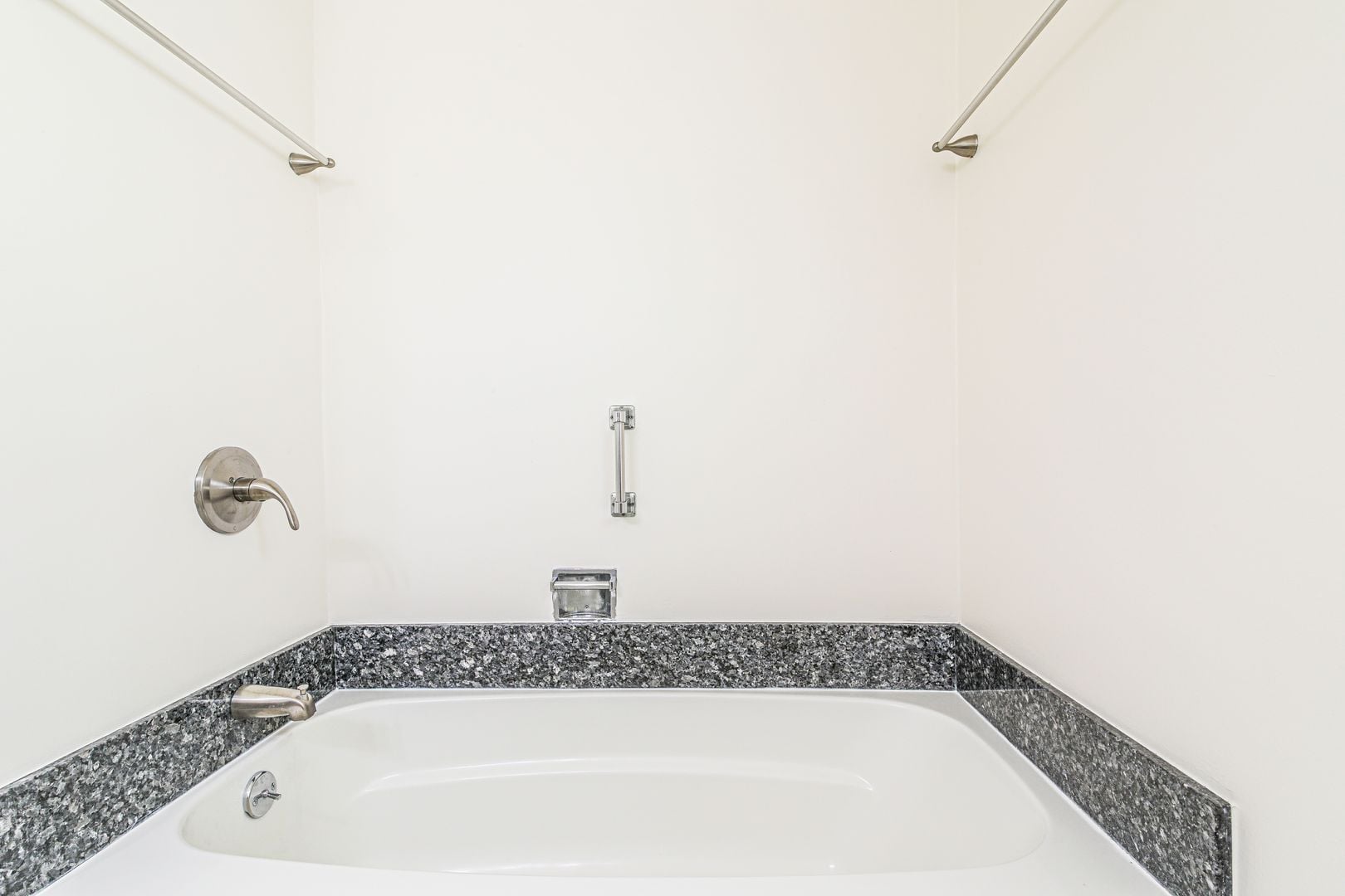 Building Photo - 1801 N Harvard Blvd