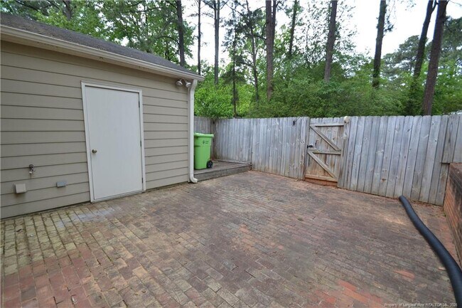 Building Photo - 3111 Morningside Dr