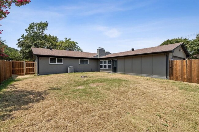 Building Photo - 2008 Custer Pkwy
