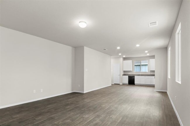 Building Photo - 220 Backwater Rd