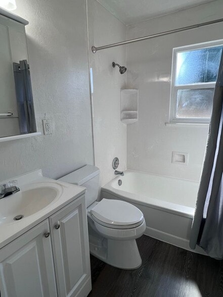 Building Photo - 187 Old Bernal Ave