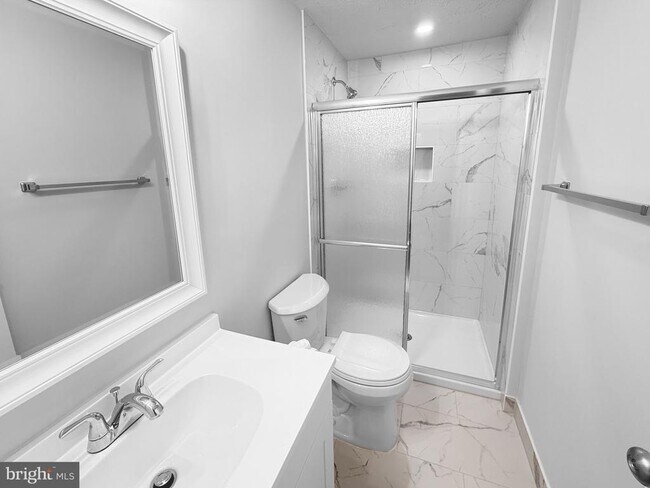 Building Photo - 6723 Kernel Ct