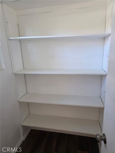 Building Photo - 928 W Angeleno Ave