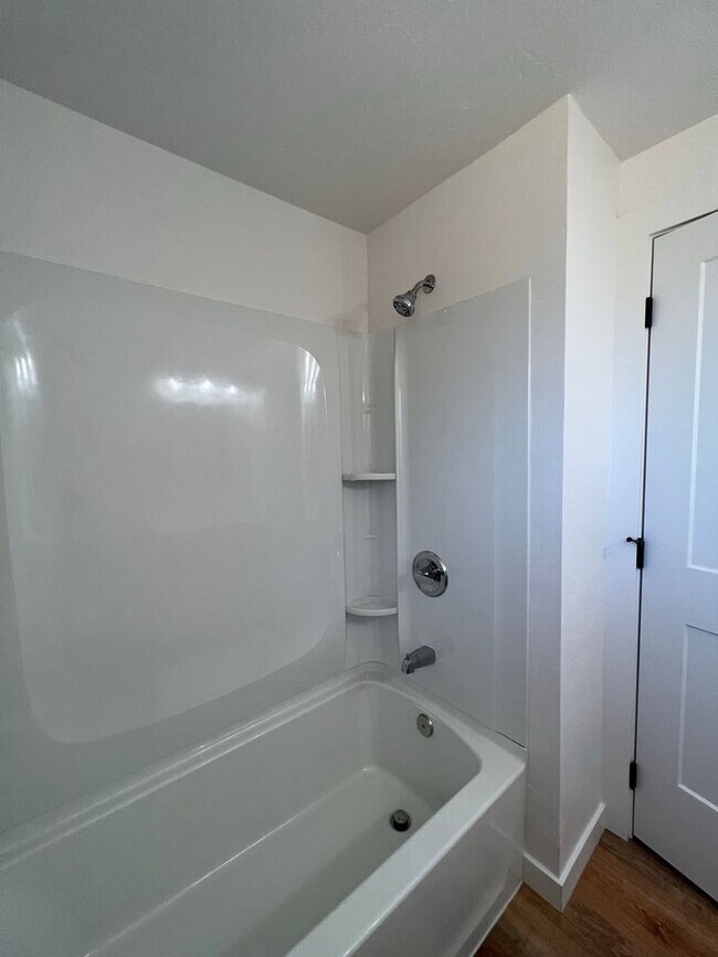 Building Photo - 4012so