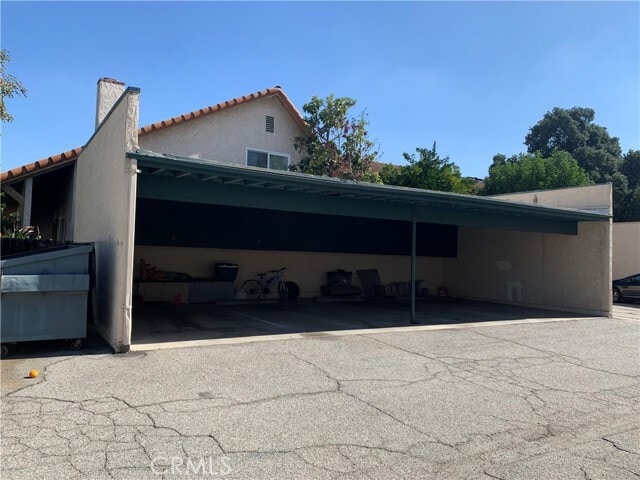 Building Photo - 656 Lemar Park Dr