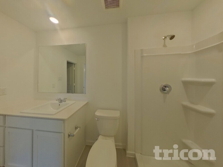Building Photo - 10712 Cowhide Ln