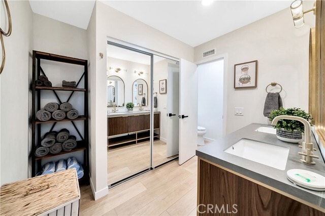 Building Photo - 2809 N Olive Ln