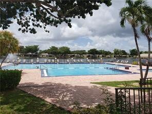 Building Photo - 301 Cambridge Rd