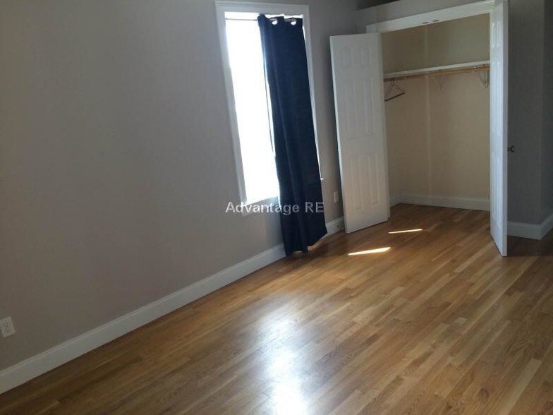 Building Photo - 23 St Lukes Rd