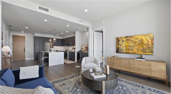 Building Photo - 601 Guadalupe St