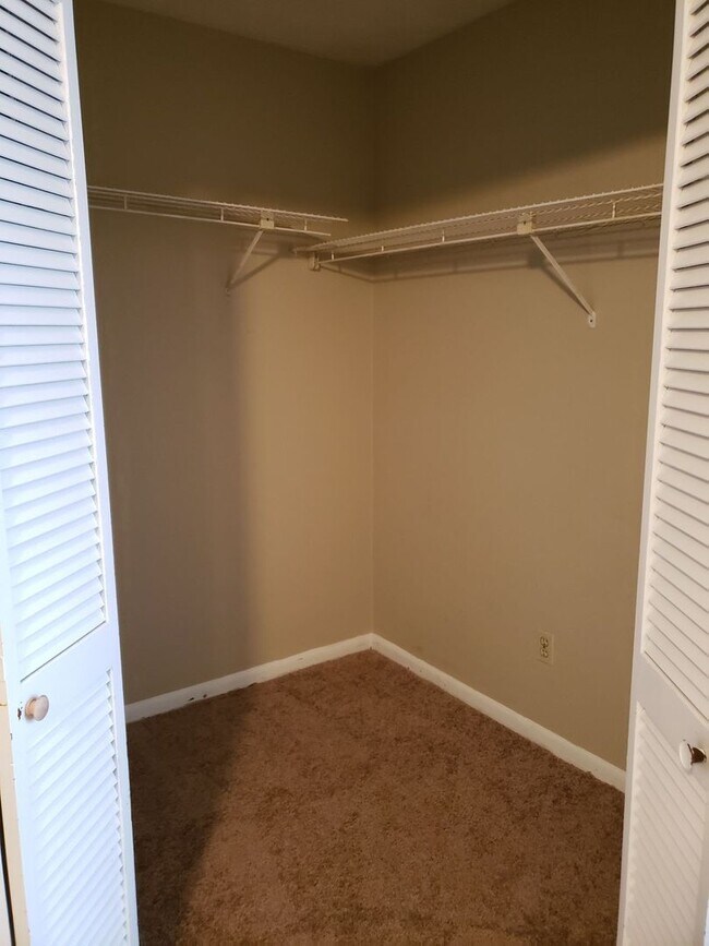 Building Photo - Townhome Near the Beach, In the Heart of PCB! *SPECIAL: 1/2 OFF 1st Month's Rent* + *Military Inc...