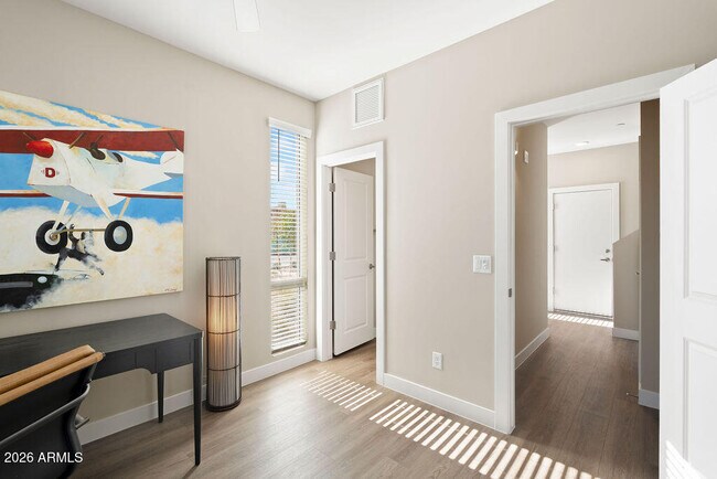 Building Photo - 1927 S Recker Rd