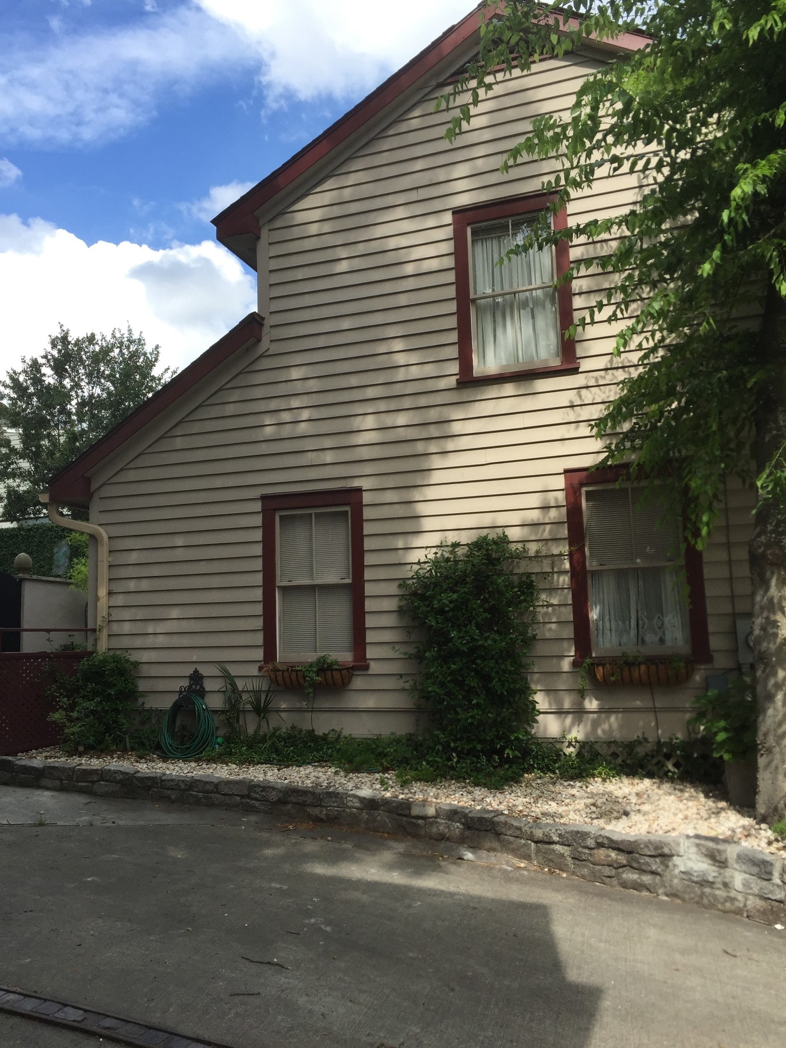 Coming down driveway back to front of Cottage - 541 E Jones Ln