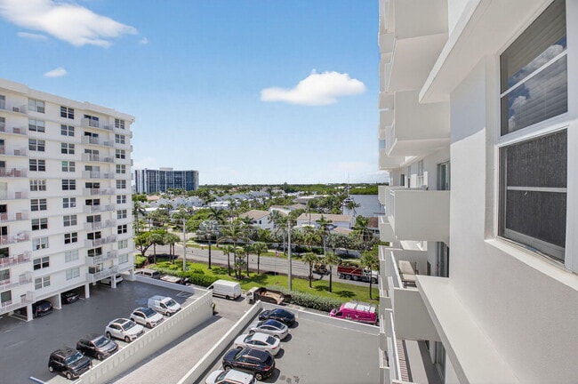 Building Photo - 4505 S Ocean Blvd