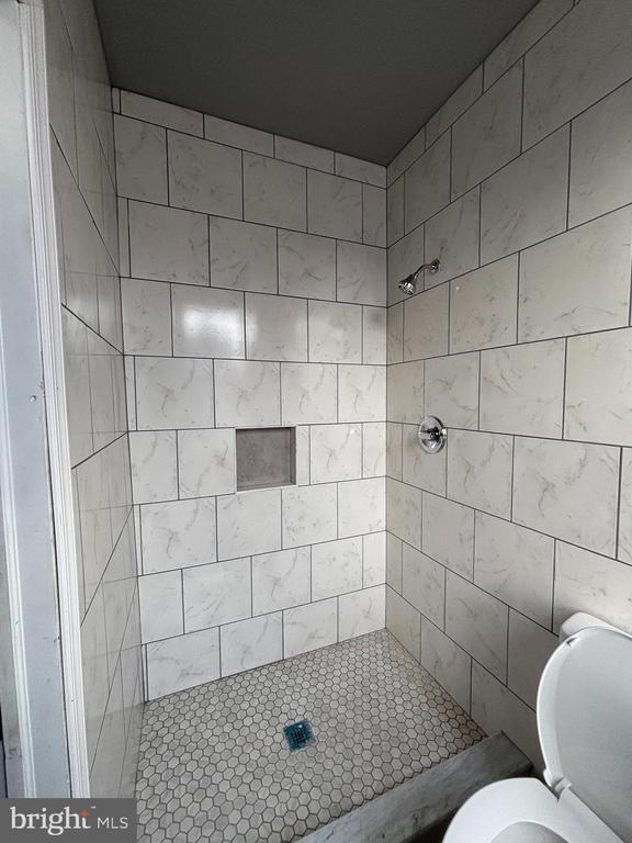 Building Photo - 2025 N 62nd St