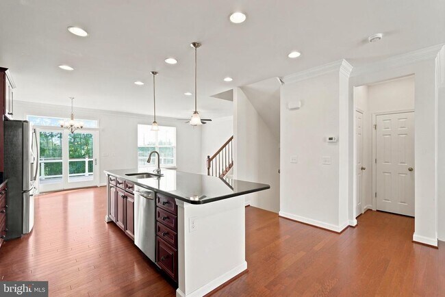 Building Photo - 42615 Beckett Terrace