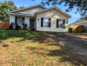 Building Photo - Adorable 3 BD 1 BA House 5 Min to Downtown Springdale