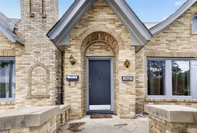 Building Photo - 2601 S University Dr