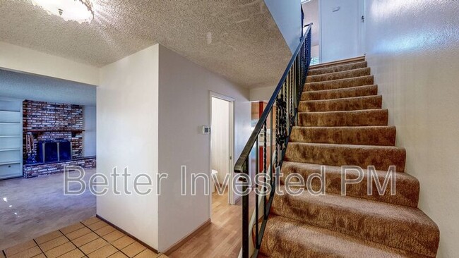 Building Photo - 2530 Brookhaven Dr