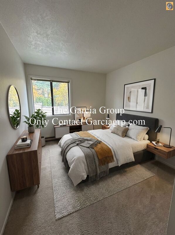 Building Photo - 315 Cervantes Cir