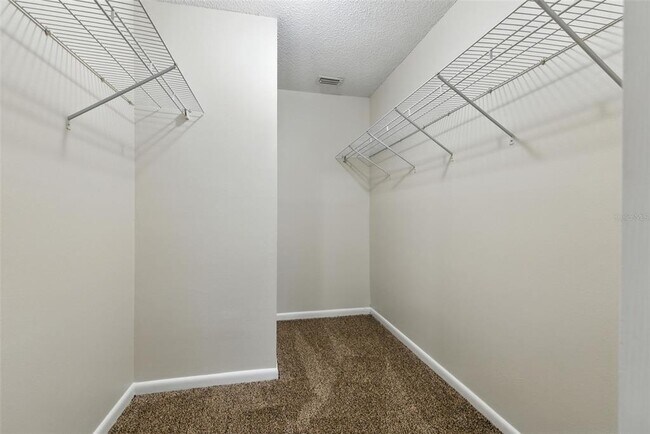 Building Photo - 3614 Pine Knot Dr
