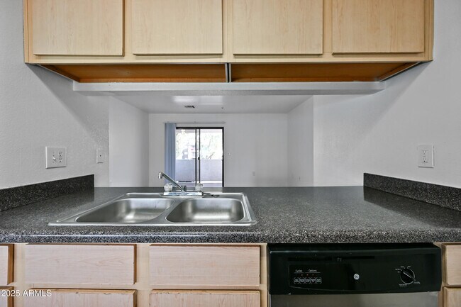 Building Photo - 3065 N 67th Ave