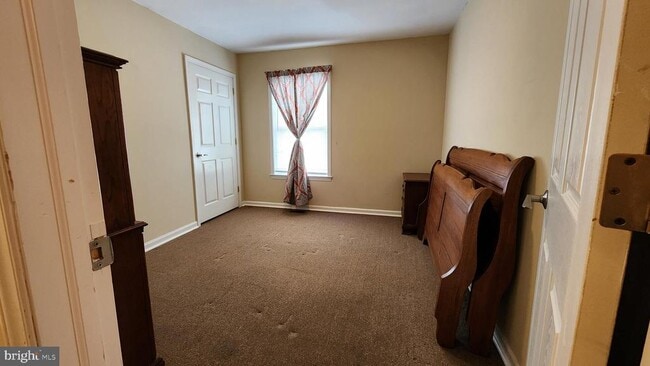 Building Photo - 332 Edgemont Ave