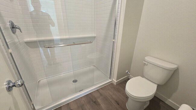 Building Photo - 7571 Grassy Plns Dr