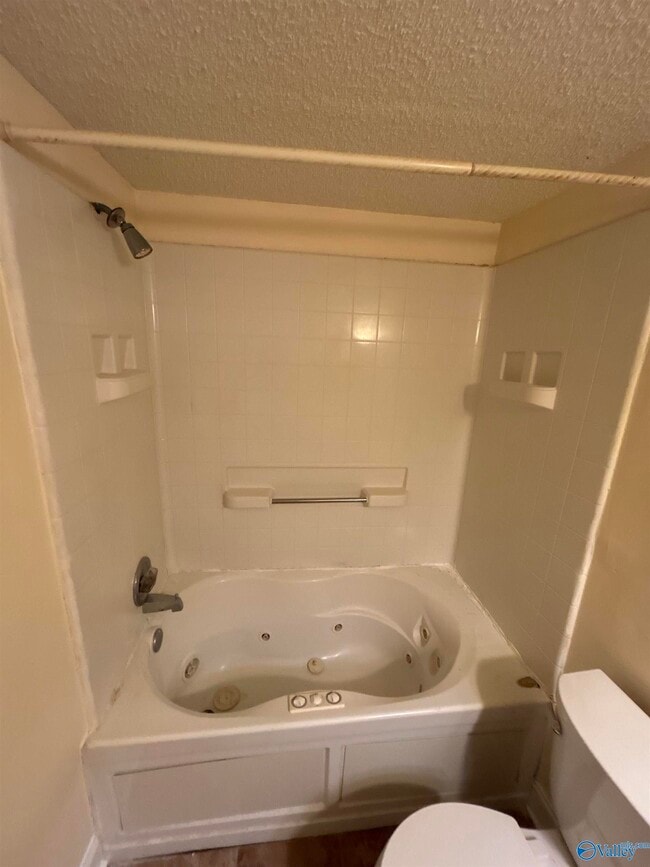 Building Photo - 6620 Willow Pointe Dr NW