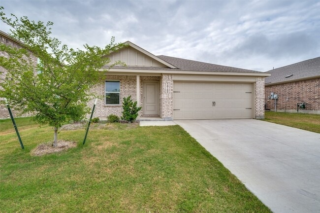 Building Photo - 14188 Golden Brg Dr